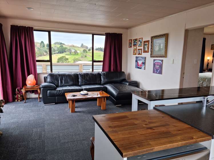 4 Hebe Lane Maungaturoto_5