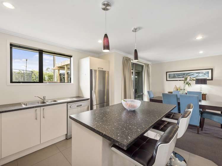 212 Saint James Drive Huntington_3