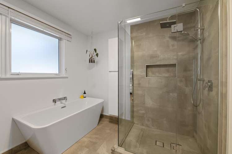 135 Brecon Road Stratford_22