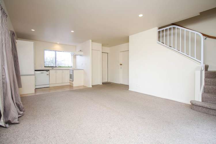12/1 Melview Place New Lynn_34