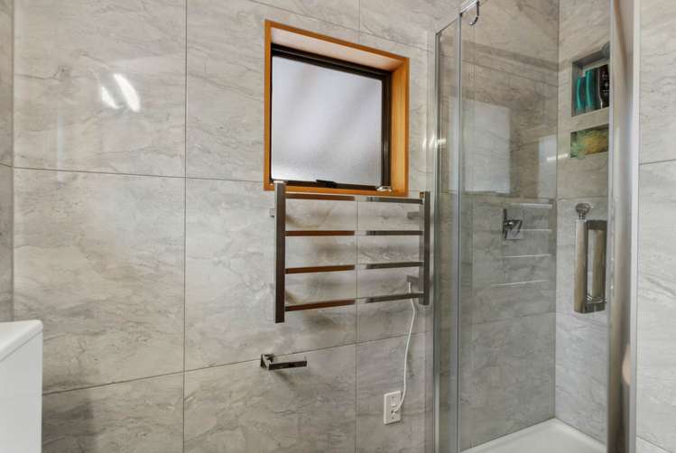 2/63 Raleigh Road Northcote_22