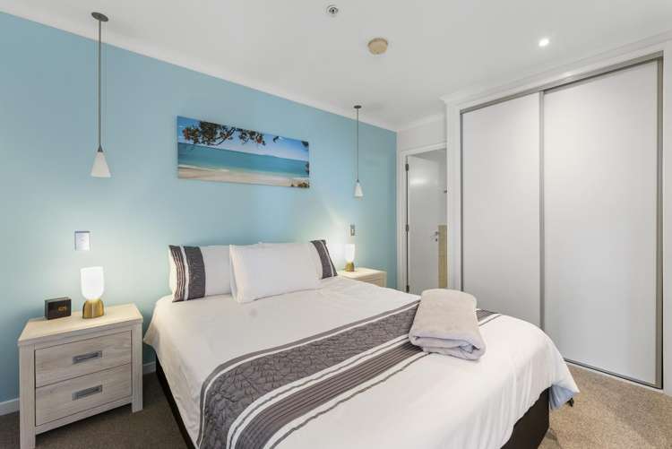 210/136 Marine Parade Mt Maunganui_12