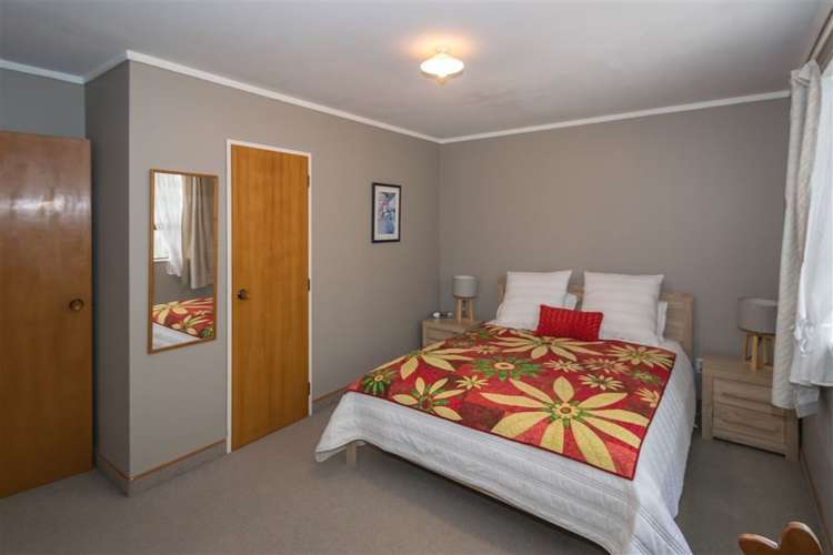 2/38 Burleigh Road Redwoodtown_9