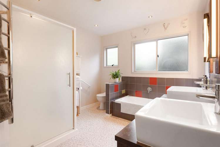 12 Discovery Avenue Welcome Bay_24