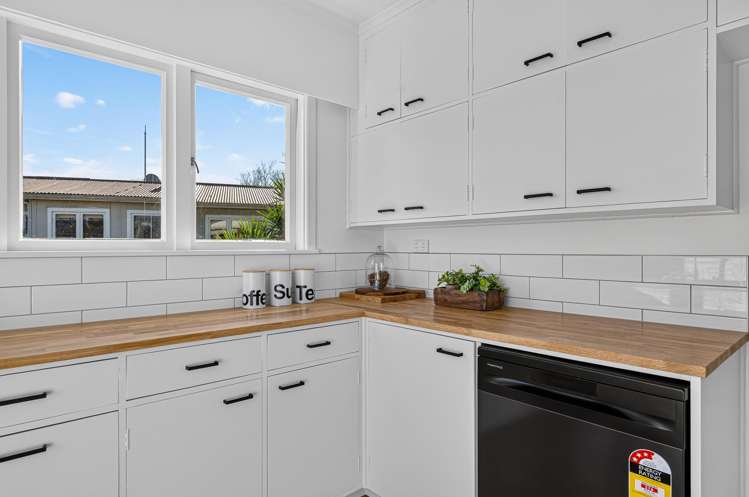 17 Philip Street Carterton_25
