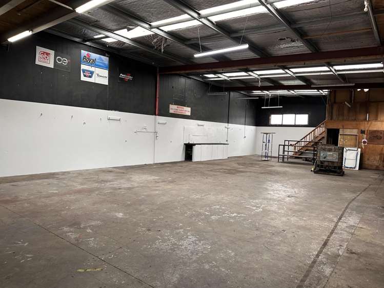 369 West Coast Road Glen Eden_12