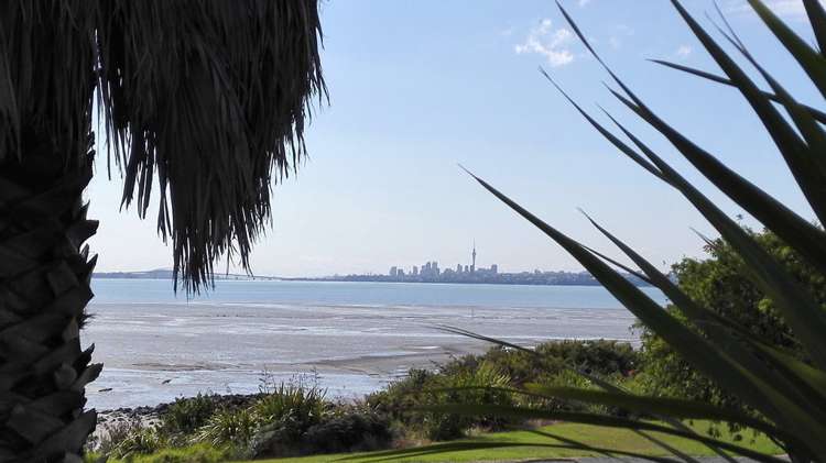 64 Spinnaker Drive Te Atatu Peninsula_8