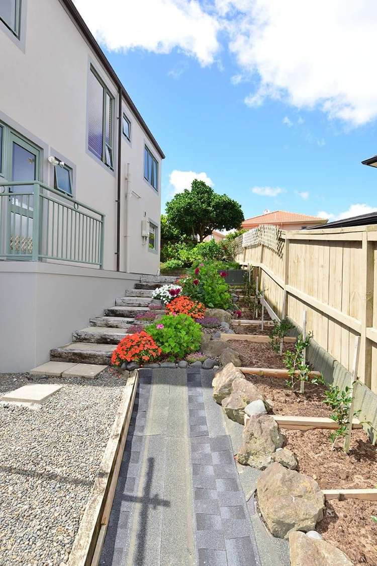 221 Alec Craig Way Gulf Harbour_17