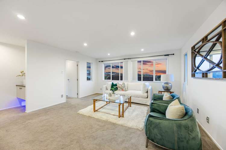 52 Chesterfield Way Orewa_23