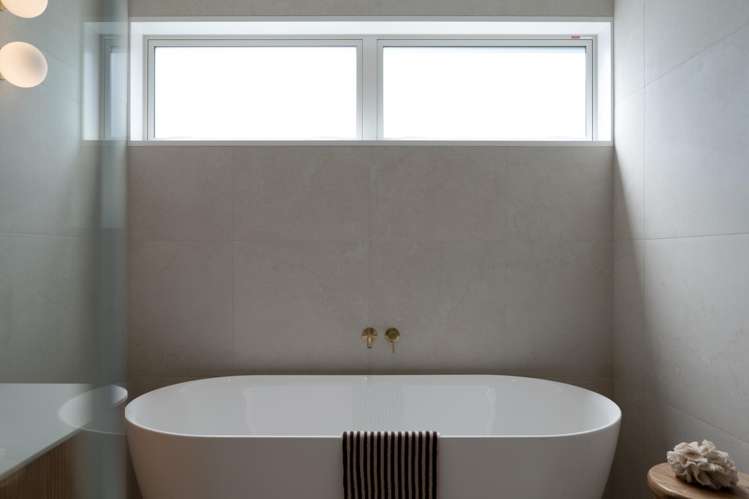 2/1 The Brae Mt Pleasant_20