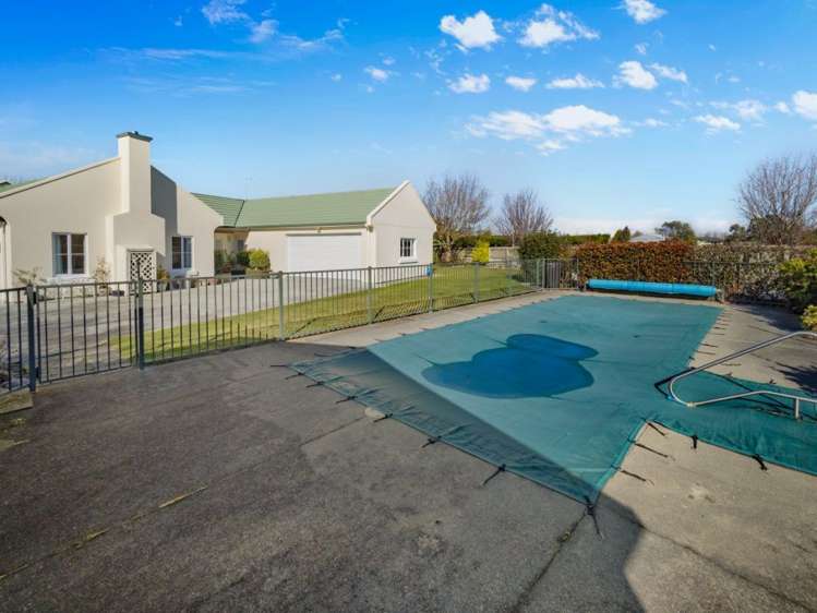 1 Farm Road Allenton_32