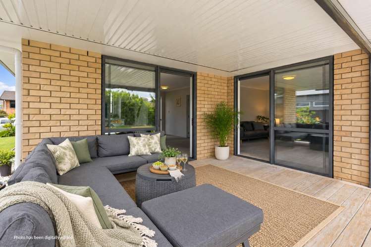 3 Michel Colombon Close Maunu_1
