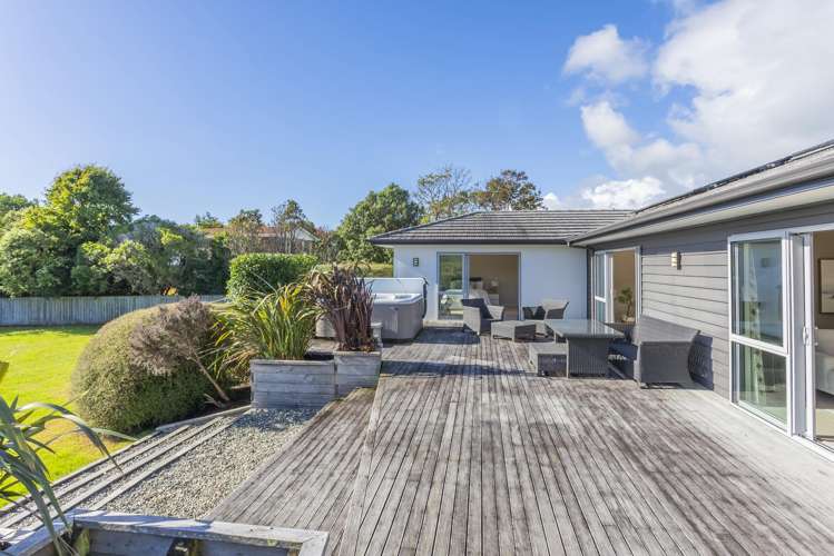 5 Moss Lane Raumati Beach_16