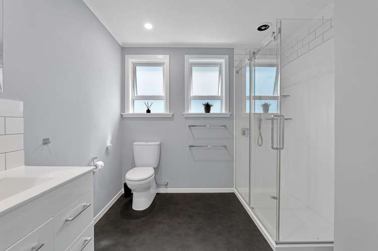 10 Pembroke Street Westown_9