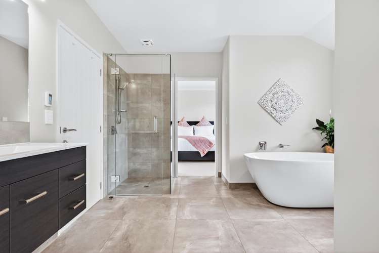 1 Peregrine Place Kinloch_22