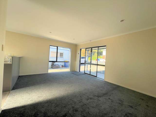 1A Scanlen Terrace Kelston_2