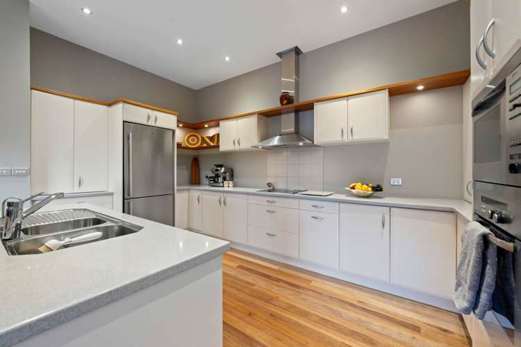 36 Oakford Park Crescent Greenhithe_21