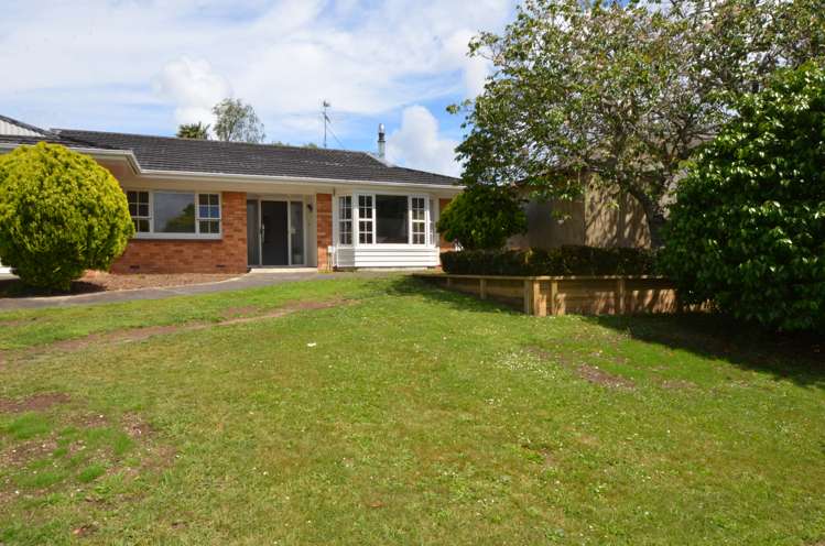 8 Coulthard Terrace Opaheke_12