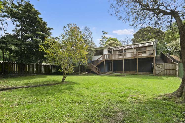 11 Lysander Crescent Beach Haven_13