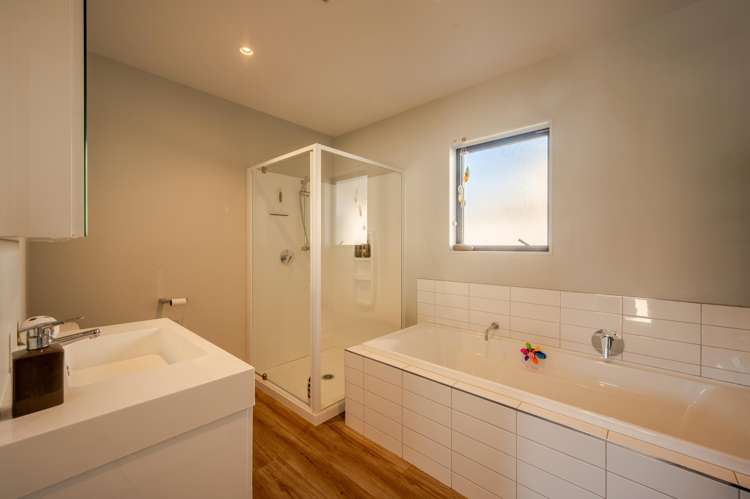 13 Monarch Drive Robinsons Bay_34