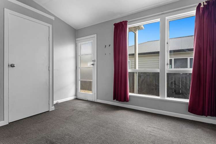 17 River Road Kawerau_11