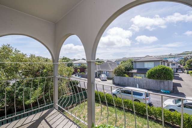 8/11 Trafalgar Street Johnsonville_1