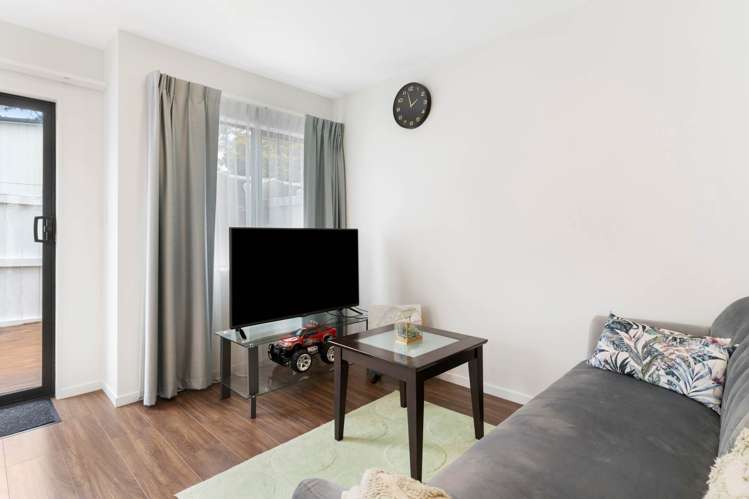 1/143 Portage Road New Lynn_6