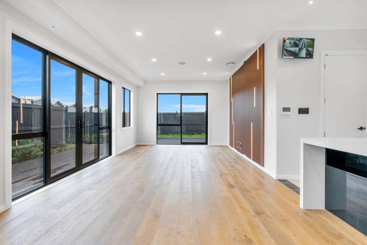 76 Symes Drive Red Beach_10