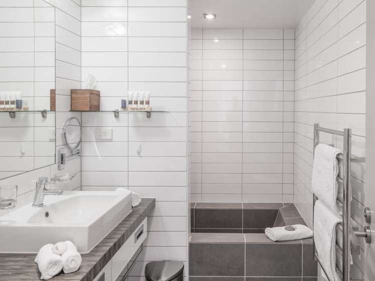 23/110 Frankton Road Queenstown_4