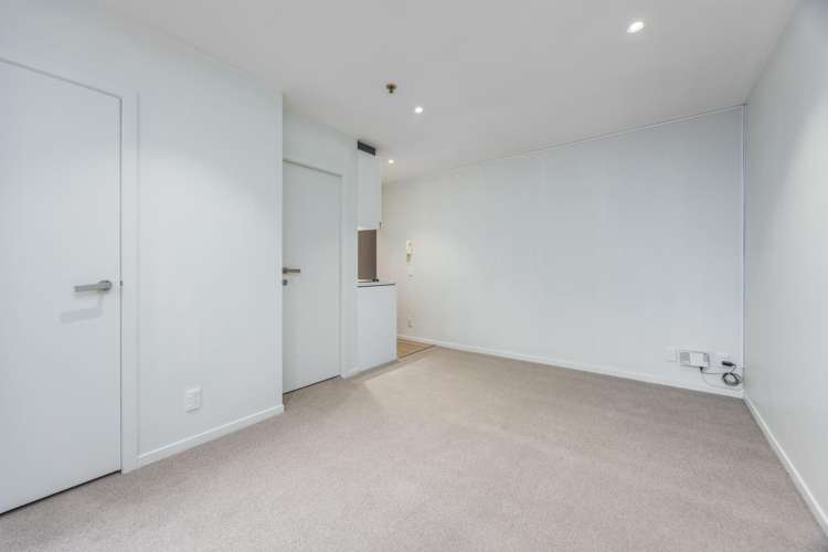 2k/32 Eden Crescent Auckland Central_10