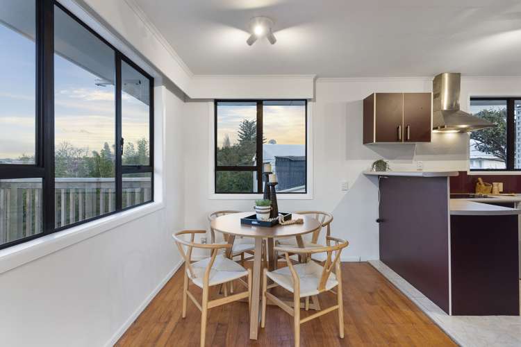 29 Crocombe Crescent Beach Haven_5