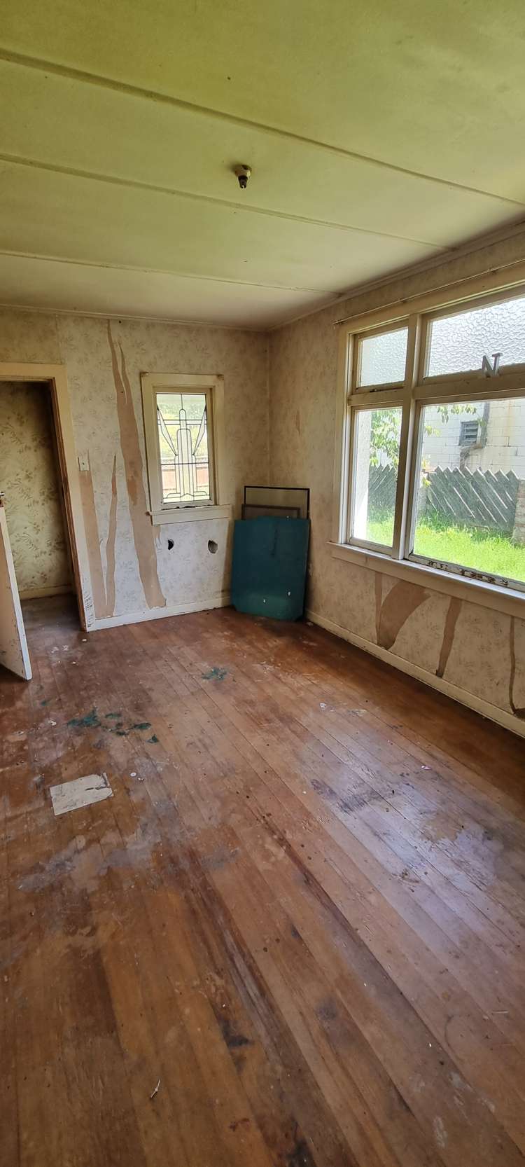 4 Ontario Street Gore Surrounds_26