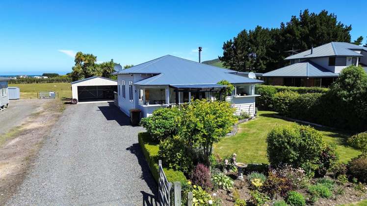 5 Drury Street West Colac Bay_23