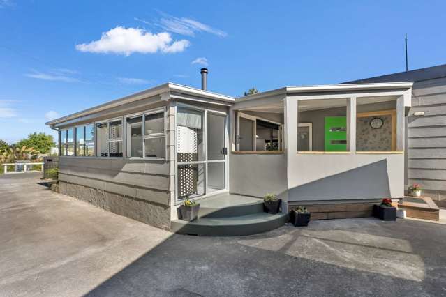 47 Kings Avenue Waikuku Beach_3