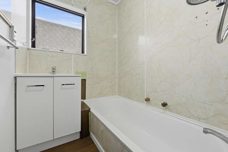 2/8 Sunnyfield Crescent Glenfield_9