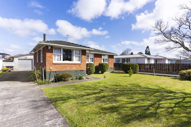 8 Brightwell Street Papakura_13