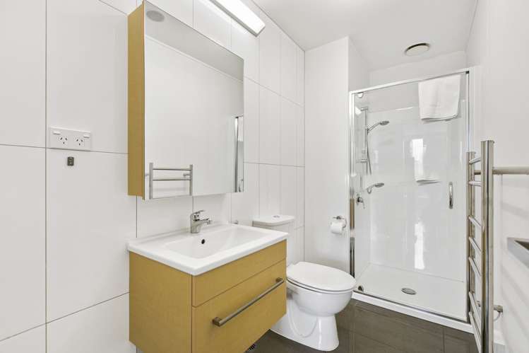 403/17 Putney Way Manukau_5