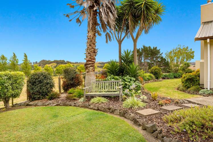 1224 State Highway 16 Waimauku_16