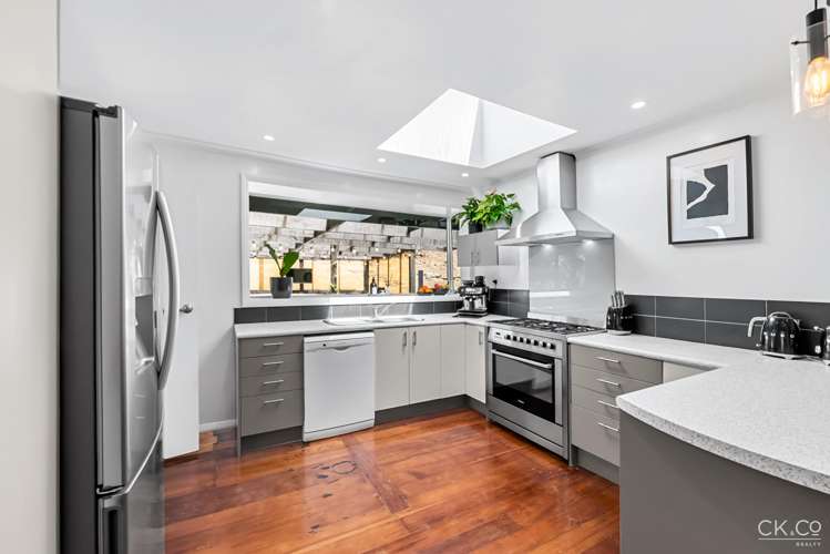 74 Elmslie Road Pinehaven_7