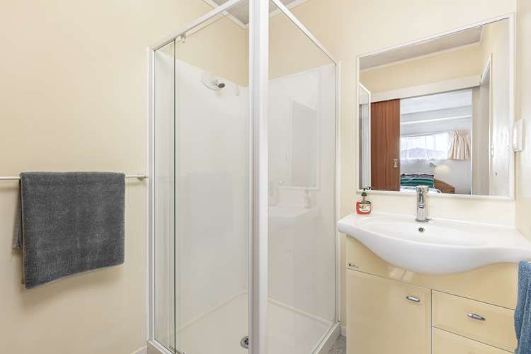 3 Robin Lane Browns Bay_11