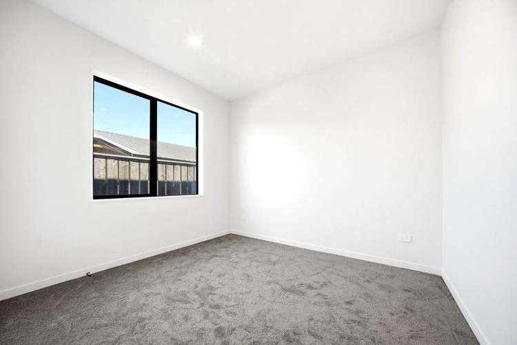76 Huanui Drive Orewa_14