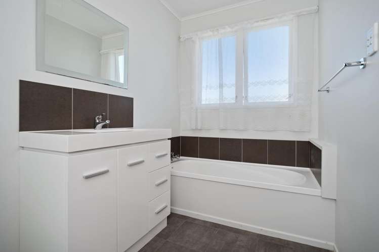 11A Barrow Place Te Puke_12