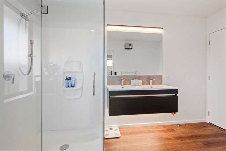 10 Crossley Avenue Woodend_10