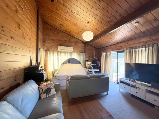 13A Vivian Wilson Drive Eastern Beach_2