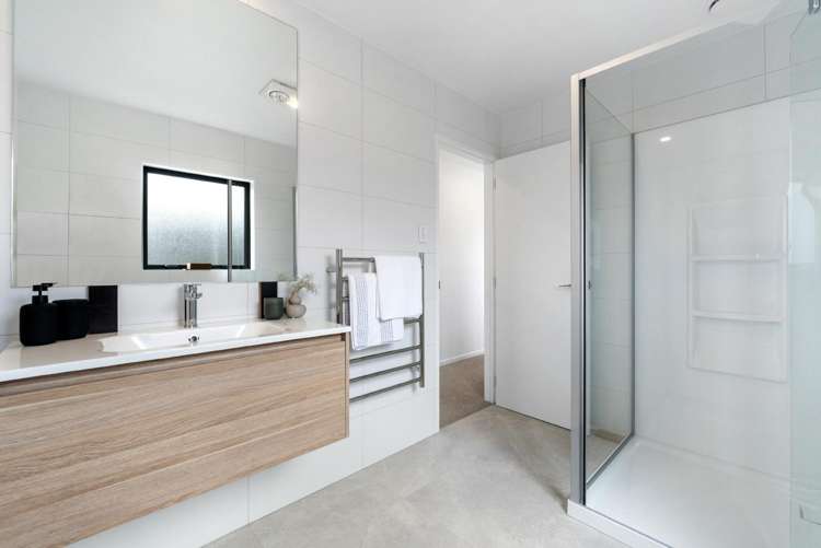 53 Nga Pona Toru Road Flat Bush_22