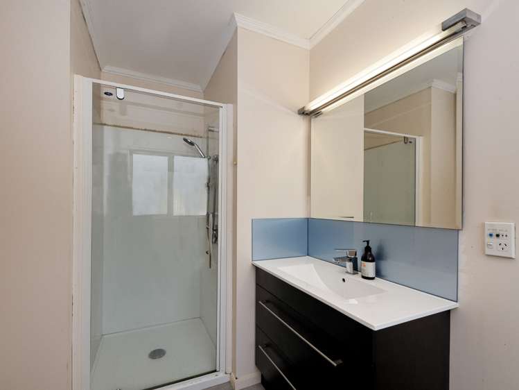 259 Glengarry Road Glen Eden_8