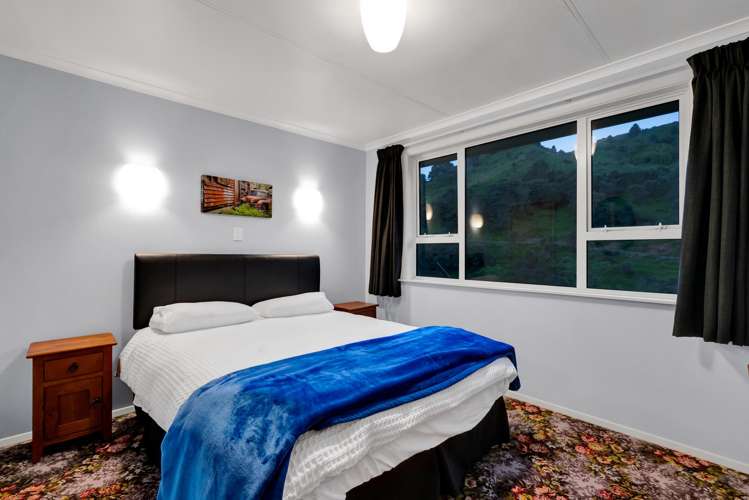 48A-B Whangamomona Road Whangamomona_24