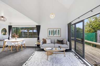 2/5 Himikera Avenue_1