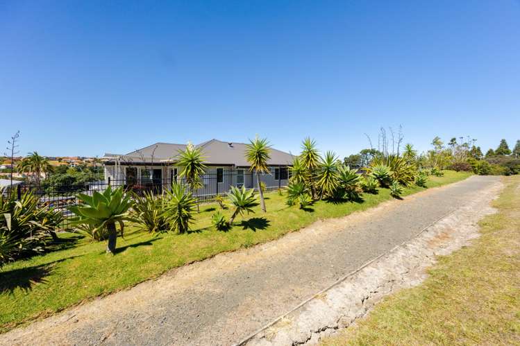 18 Pleasant Way Matakatia_33