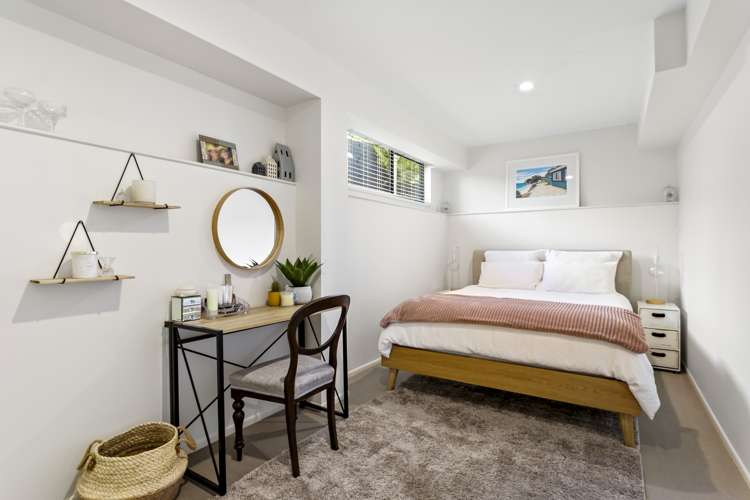 33 Pacific Parade Army Bay_17